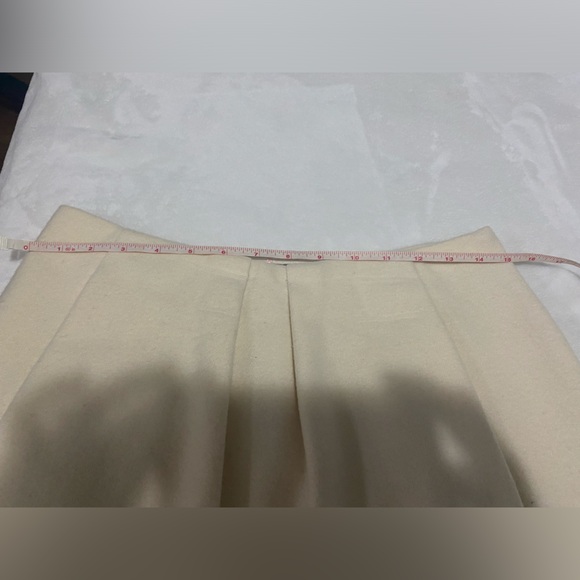 Designed in Paris- Winter White Skirt - Picture 6 of 9